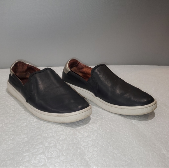 Women's UGG Leather Slip-on Sneakers - Picture 3 of 5